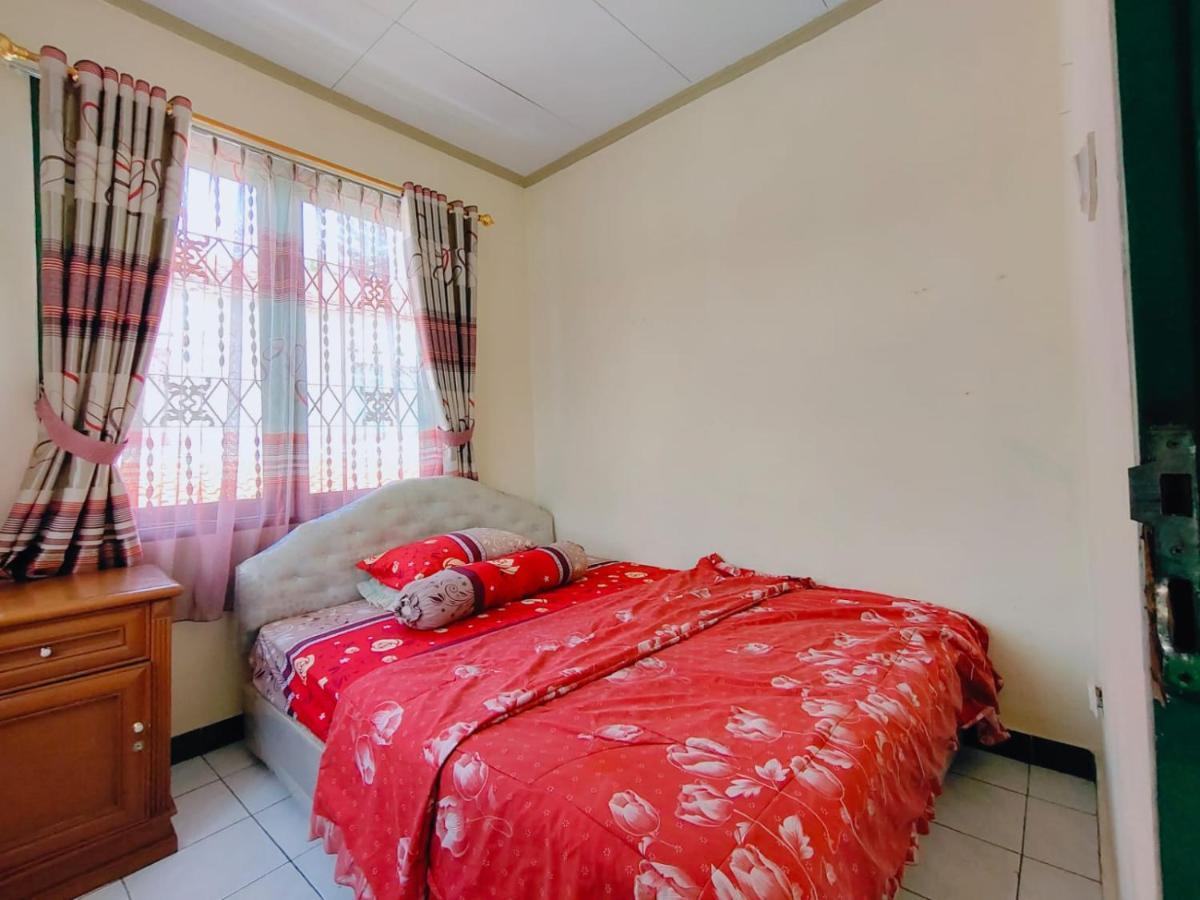 Villa Semesta Cikundul 外观 照片