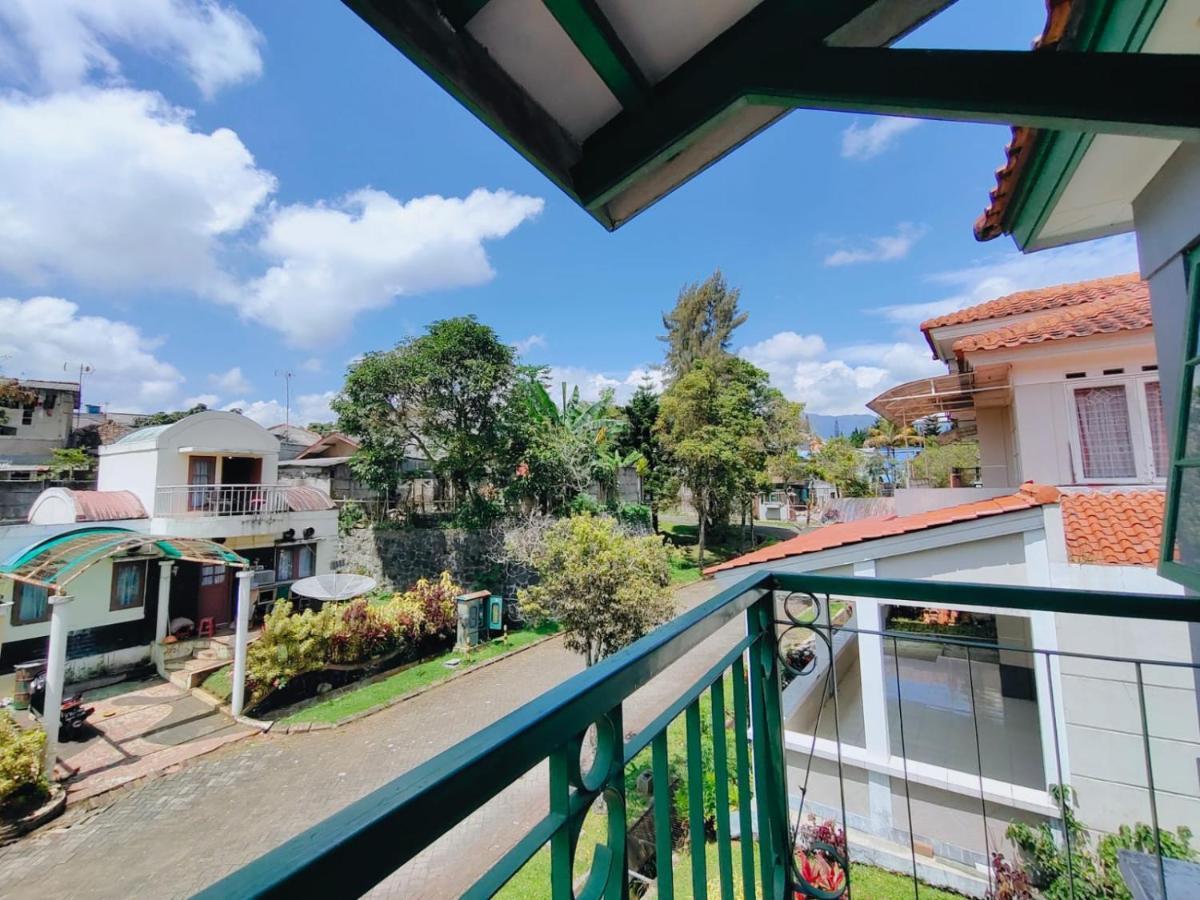 Villa Semesta Cikundul 外观 照片
